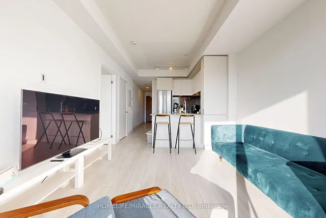 Additional image 10 of 225 Sumach St Unit 808