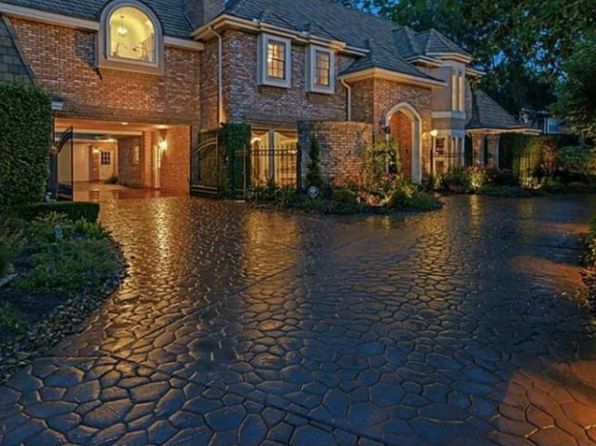 2819 Cedar Woods Pl, Houston, TX 77068