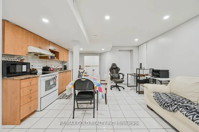 Additional image 35 of 44 Ribbon Dr