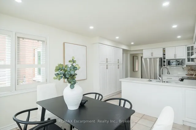 Additional image 17 of 1220 Grandview Dr