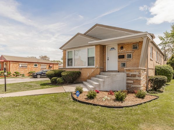 2101 W 82nd Pl, Chicago, IL 60620