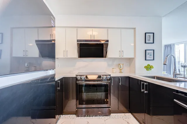 Additional image 10 of 25 Greenview Ave Unit 720