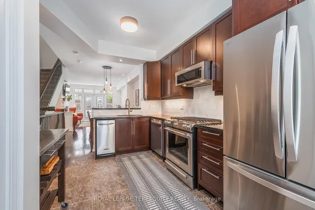 Additional image 7 of 245 Van Dusen Blvd Unit 8