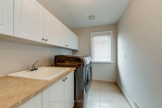 Additional image 39 of 2382 Robmar Dr