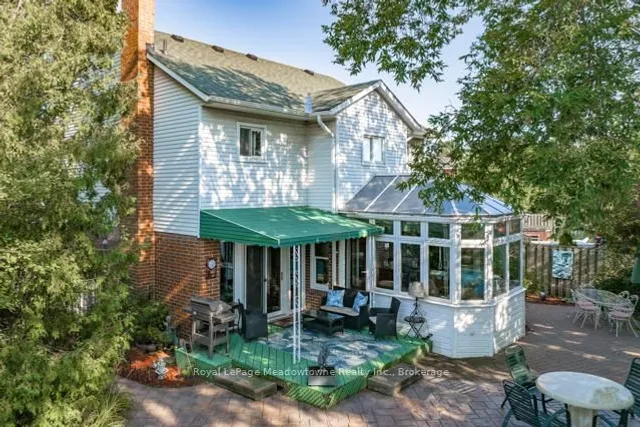 Additional image 46 of 690 Robertson Cres