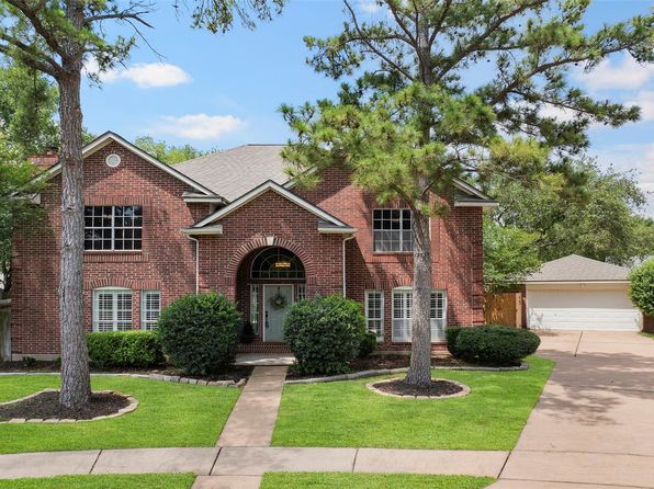 10255 Crooks Way Ct, Houston, TX 77065