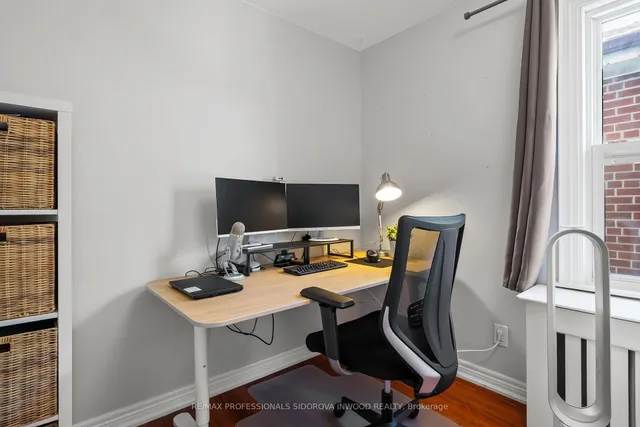 Additional image 28 of 242 Harvie Ave