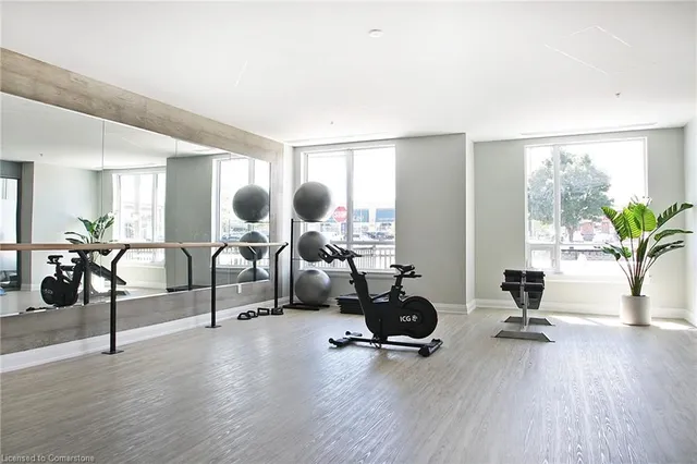 Additional image 38 of 121 #8 Hwy Unit 106