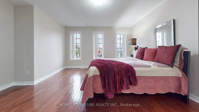 Additional image 35 of 59 Pogonia St