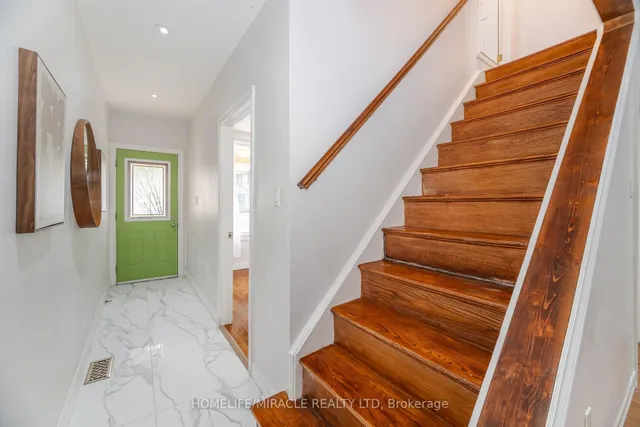 Additional image 19 of 20 Royal St