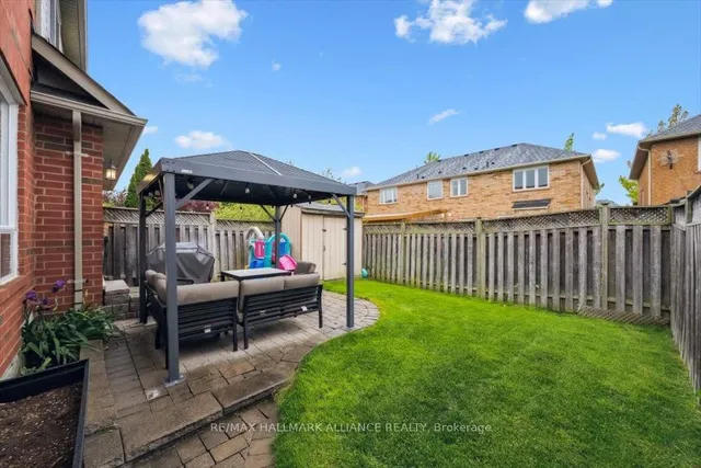 Additional image 32 of 789 Irving Terr