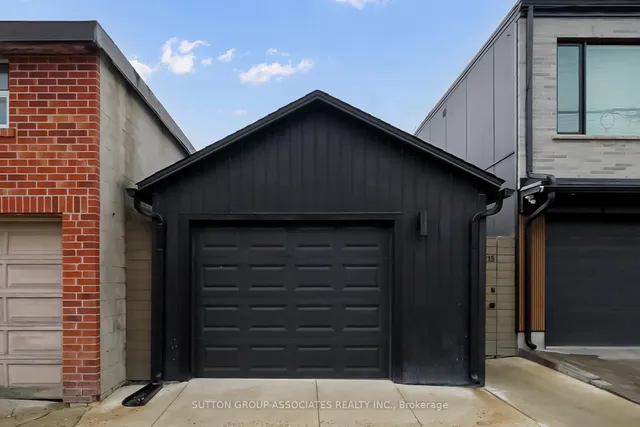 Additional image 36 of 215 Christie St