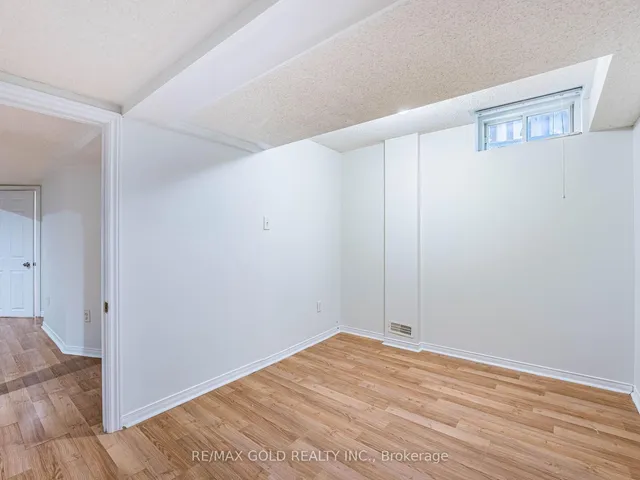 Additional image 32 of 105 Woodhaven Dr