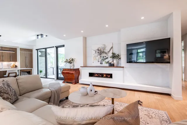 Additional image 16 of 114 Overdale Ave