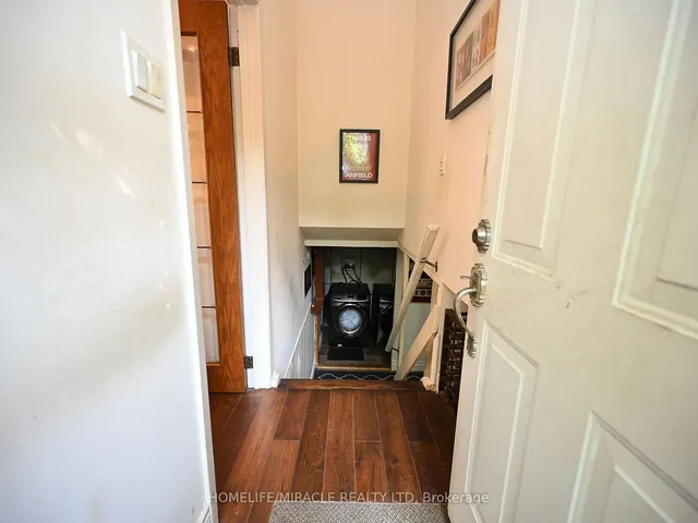 Additional image 32 of 1360 Glen Rutley Circ