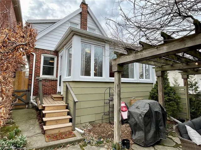 Additional image 48 of 65 Hyde Park Ave