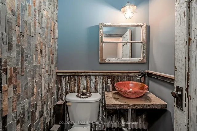 Additional image 30 of 2214 KENNETH Cres