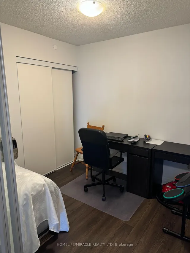 Additional image 15 of 20 Meadowglen Pl Unit 1610