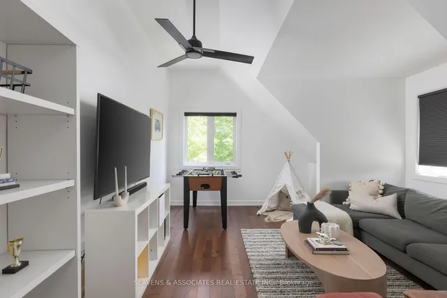 Additional image 33 of 217 Lonsmount Dr