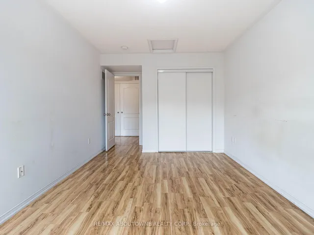 Additional image 32 of 2504 Post Rd Unit 20