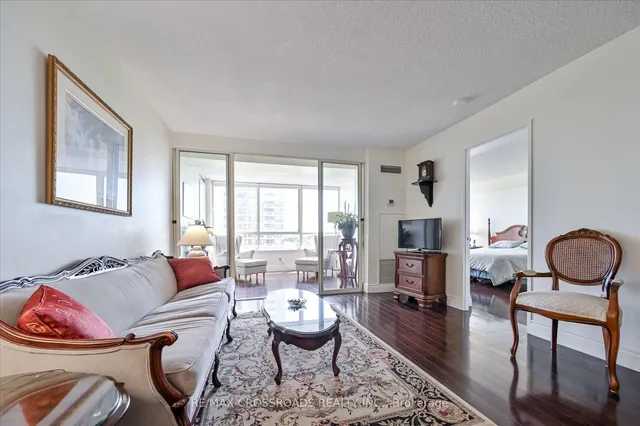 Additional image 8 of 275 Bamburgh Circ Unit 604