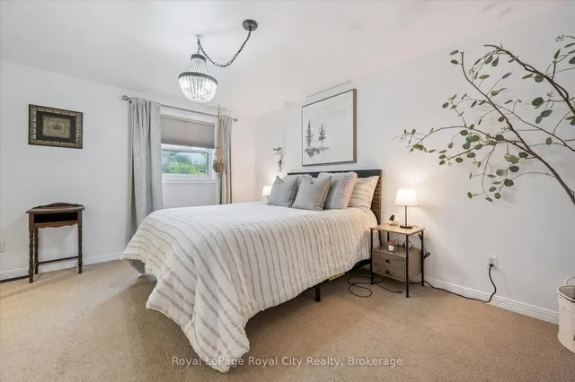 Additional image 23 of 37 Brock St