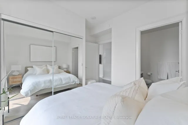 Additional image 23 of 30 Roehampton Ave Unit 1505