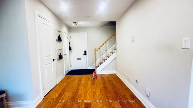 Additional image 4 of 5879 Bathurst St Unit 213