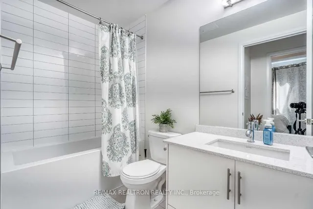 Additional image 23 of 460 Adelaide St Unit 951