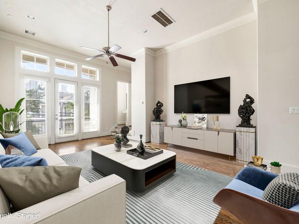 1027 Saint Charles St, Houston, TX 77003