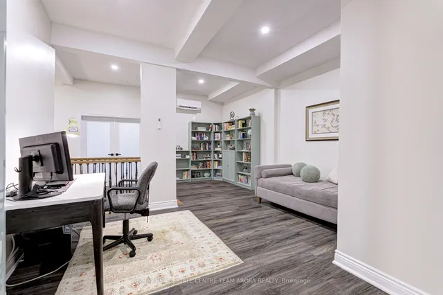 Additional image 26 of 8 Haywood Dr