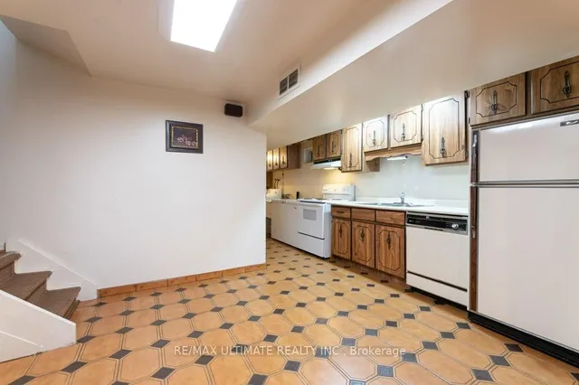 Additional image 28 of 28 Lacey Ave