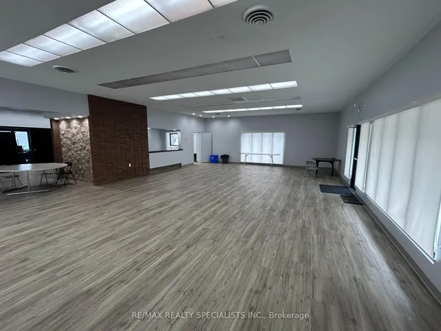 Additional image 44 of 2230 Upper Middle Rd Unit 4