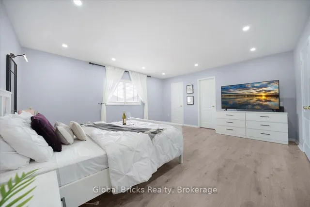 Additional image 19 of 76 Baybrook Rd