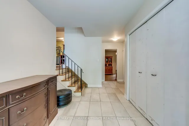 Additional image 8 of 455 Canterbury Cres