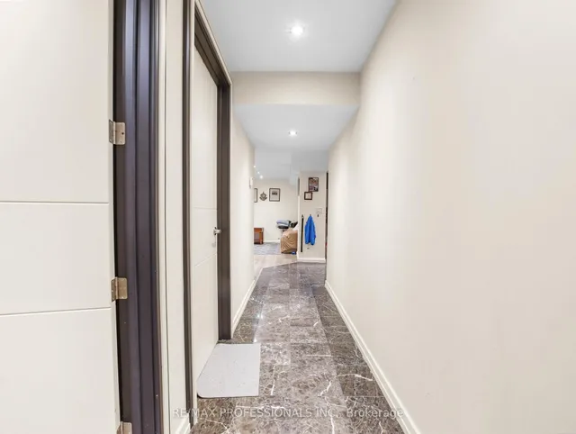 Additional image 11 of 41 Elliott Ave