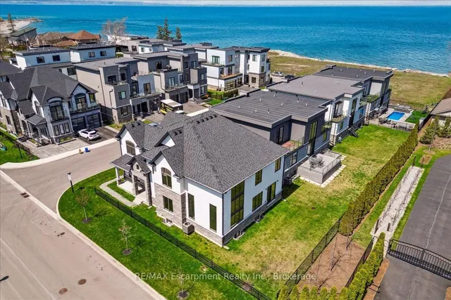 Additional image 4 of 39 Sunrow Gate