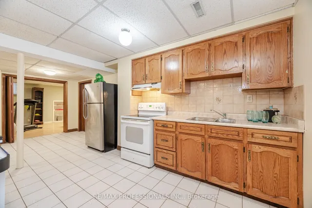 Additional image 39 of 152 Church St