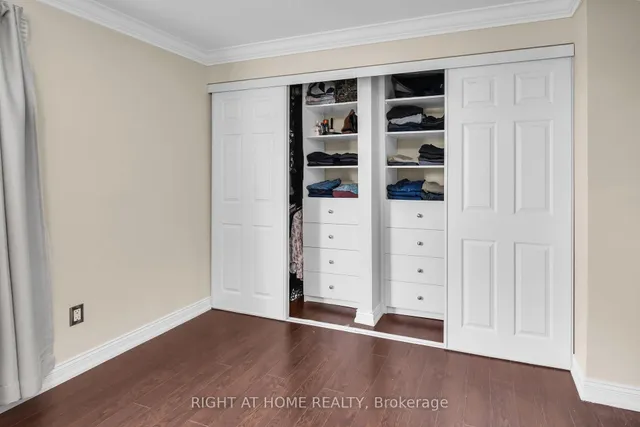 Additional image 31 of 400 Bloor St Unit 75