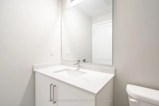 Additional image 11 of 15 QUEEN St Unit 2014