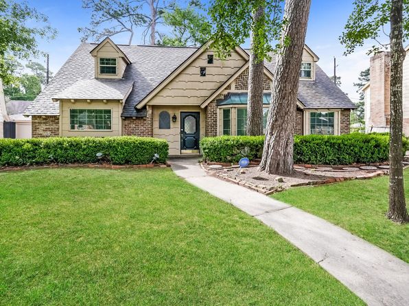 1415 Pine Gap Dr, Houston, TX 77090