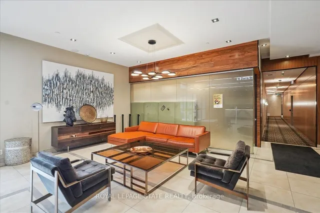 Additional image 8 of 17 Zorra St Unit 2013