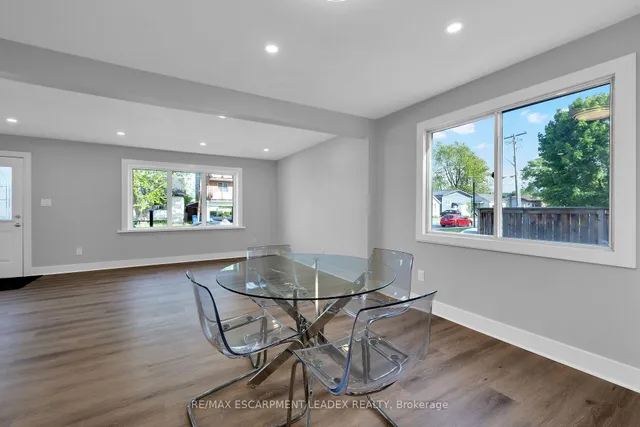 Additional image 17 of 24 CLAPHAM Rd