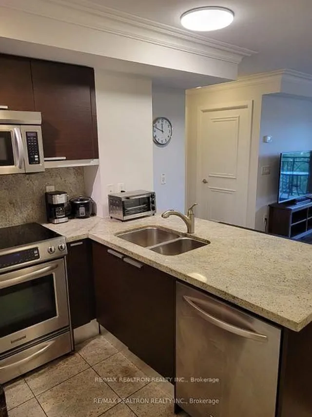 Additional image 3 of 650 Sheppard Ave Unit 401