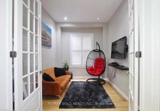 Additional image 11 of 14 Lisson Cres