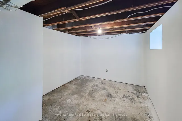 Additional image 35 of 116 Garside Ave