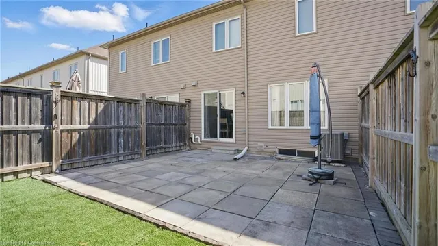 Additional image 21 of 9 Lynch Cres