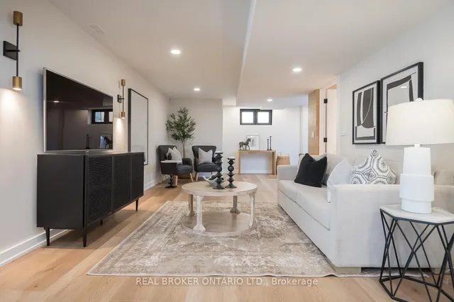 Additional image 44 of 307 Martin St