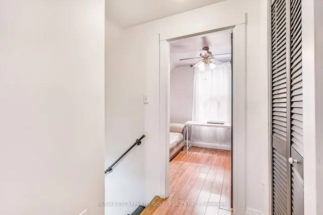 Additional image 18 of 36 Barons Ave