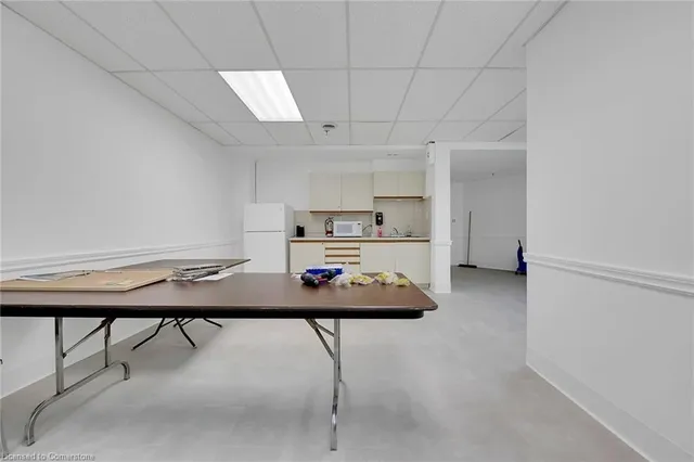 Additional image 32 of 8 Village Green Unit 112